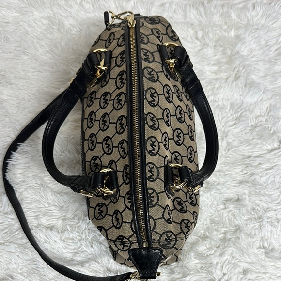 Michael Kors Black and Tan Tote Bag with Dustbag - Picture 8 of 16